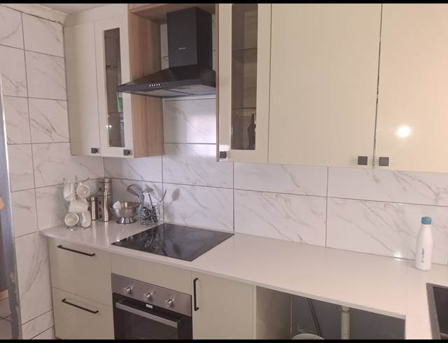 3 BEDROOM FREEHOLD FOR SALE IN CLAYVILLE